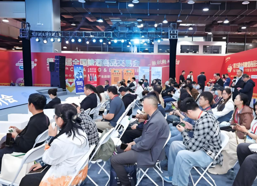 行业观察｜ 产量微降背后：酒业“促消费”从口号走向场景深处